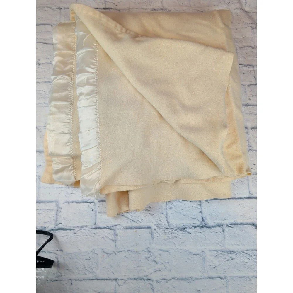 Ralph Lauren Estate Acrylic Bed Blanket Queen